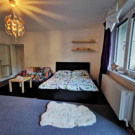 Cely Apartman Podlesi 54M2 S Dvema Balkony A S Novou Manzelskou Posteli, Zatim Neni Na Fotkach Apartment Brno Bagian luar foto